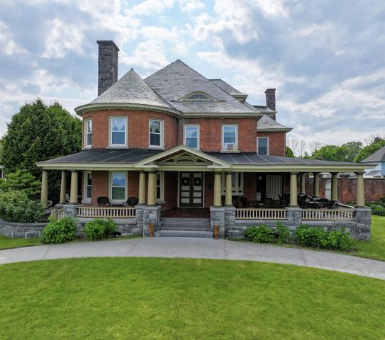 250 Lake Street, Rouses Point, NY 12979