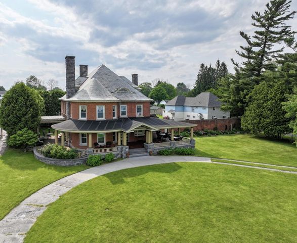 250 Lake Street, Rouses Point, NY 12979