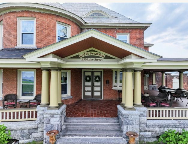 250 Lake Street, Rouses Point, NY 12979