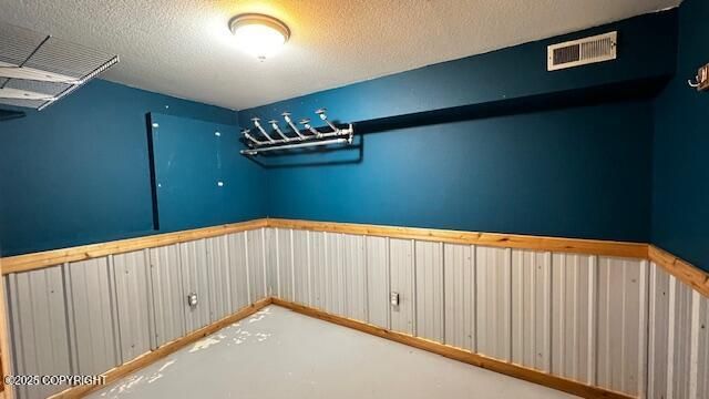 9500 Puffin Circle, Eagle River, AK 99577