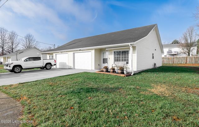 107 Clover Ct, Radcliff, KY 40160