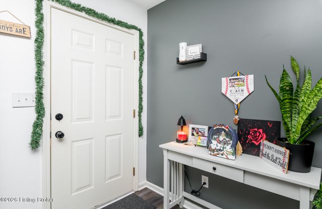 107 Clover Ct, Radcliff, KY 40160