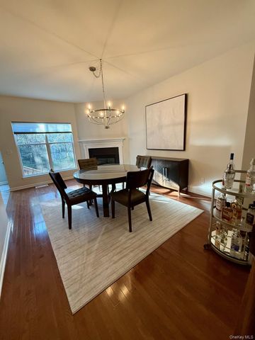 955 Huntington Drive, Fishkill, NY 12524