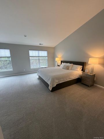 955 Huntington Drive, Fishkill, NY 12524