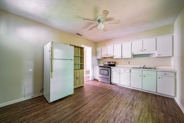 6127 Stony Creek Drive, Columbus, GA 31909