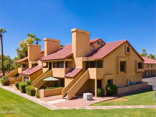 4901 S CALLE LOS CERROS Drive 267, Tempe, AZ 85282