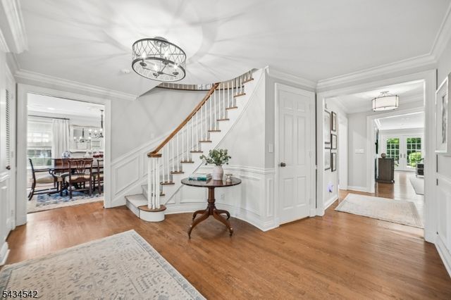 11 Cayuga Way, Millburn Twp., NJ 07078