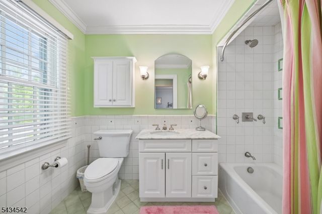 11 Cayuga Way, Millburn Twp., NJ 07078