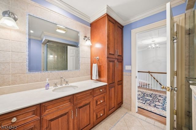 11 Cayuga Way, Millburn Twp., NJ 07078