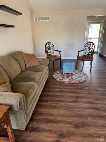 617 Matador Court, Moscow Mills, MO 63362