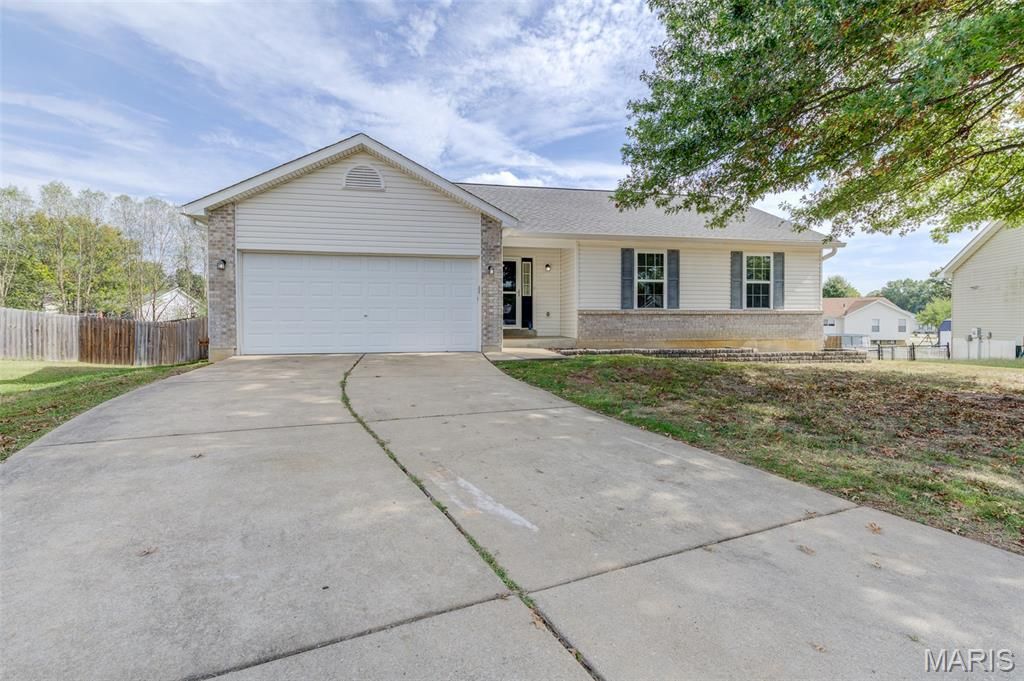 617 Matador Court, Moscow Mills, MO 63362