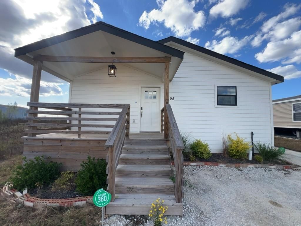 695 Road 5707, Cleveland, TX 77327