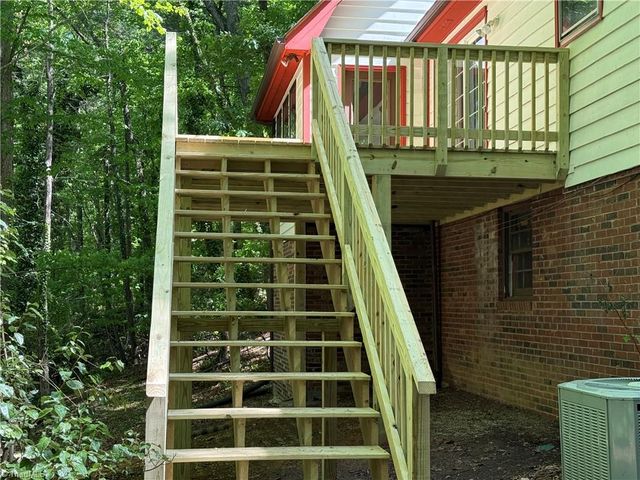 169 Tanglewood Drive, Mount Airy, NC 27030