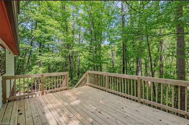 169 Tanglewood Drive, Mount Airy, NC 27030