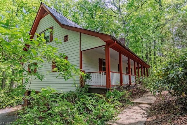 169 Tanglewood Drive, Mount Airy, NC 27030