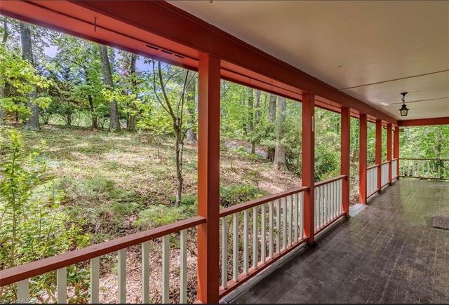 169 Tanglewood Drive, Mount Airy, NC 27030