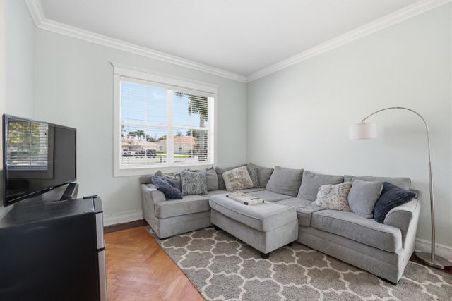 5314 Indianwood Village Lane, Lake Worth, FL 33463