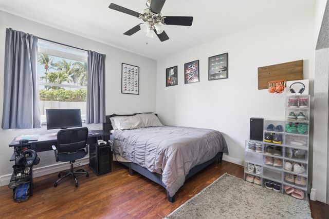 5314 Indianwood Village Lane, Lake Worth, FL 33463