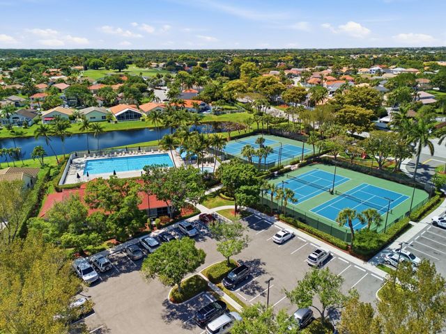 5314 Indianwood Village Lane, Lake Worth, FL 33463