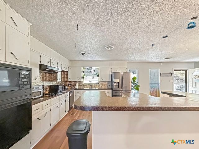 1802 Forest Hills Drive, Harker Heights, TX 76548