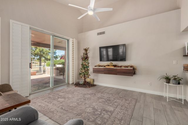 25236 S FLAME TREE Drive, Sun Lakes, AZ 85248