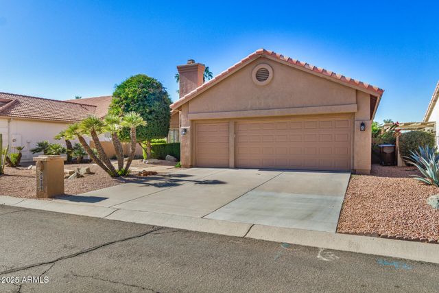 25236 S FLAME TREE Drive, Sun Lakes, AZ 85248