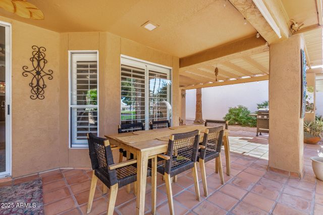 25236 S FLAME TREE Drive, Sun Lakes, AZ 85248