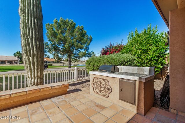 25236 S FLAME TREE Drive, Sun Lakes, AZ 85248
