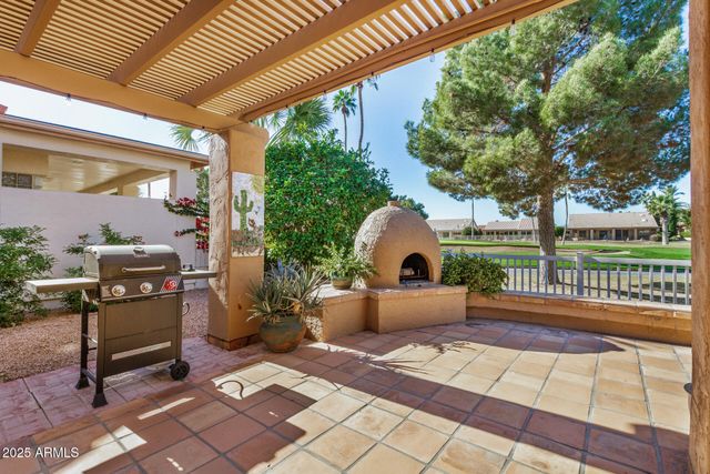 25236 S FLAME TREE Drive, Sun Lakes, AZ 85248