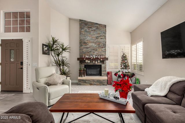 25236 S FLAME TREE Drive, Sun Lakes, AZ 85248