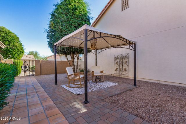 25236 S FLAME TREE Drive, Sun Lakes, AZ 85248