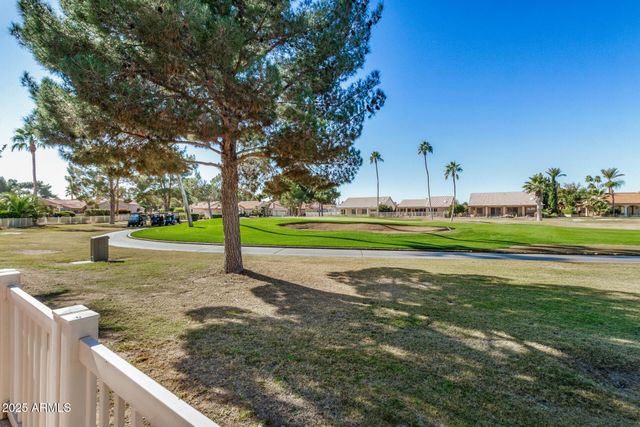 25236 S FLAME TREE Drive, Sun Lakes, AZ 85248