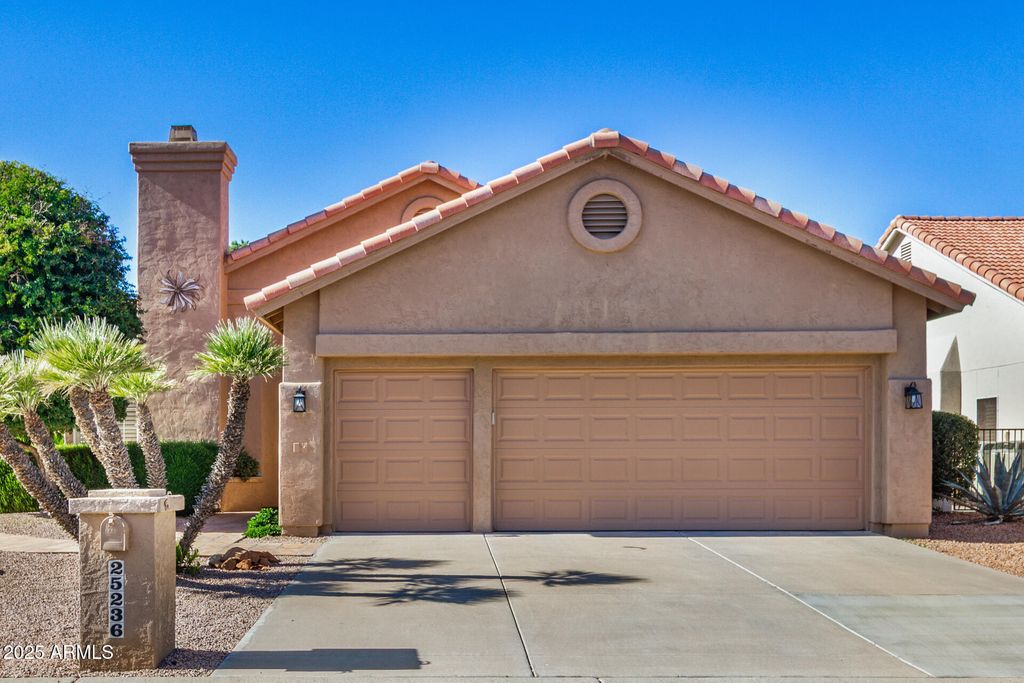 25236 S FLAME TREE Drive, Sun Lakes, AZ 85248