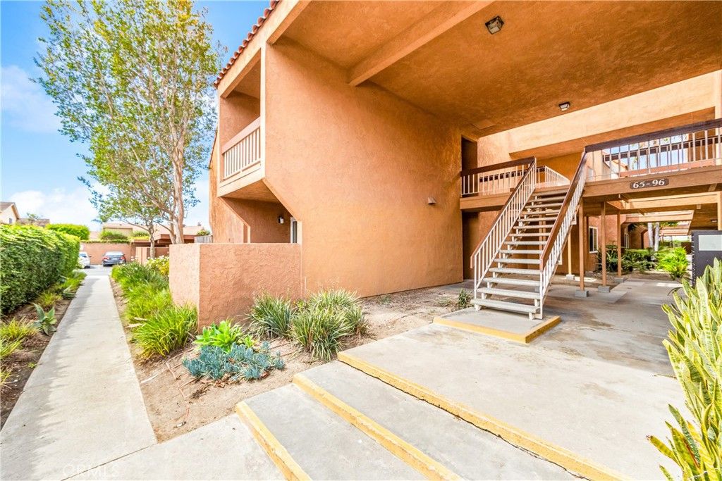 Image 2 of property listing at 6600 Warner 94, Huntington Beach, CA 92647