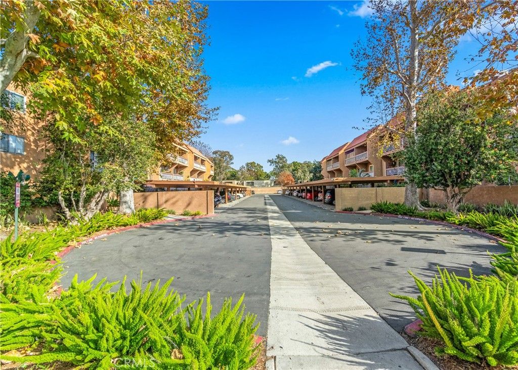 Image 44 of property listing at 6600 Warner 94, Huntington Beach, CA 92647