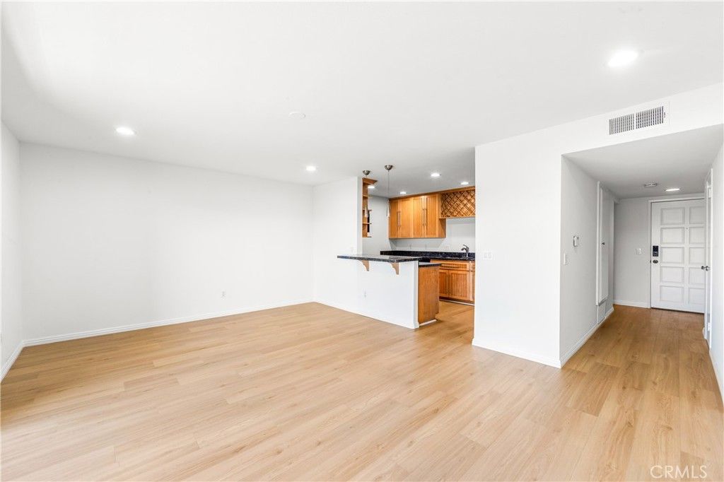 Image 8 of property listing at 6600 Warner 94, Huntington Beach, CA 92647