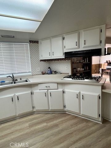 601 N Kirby St Space 81, Hemet, CA 92545