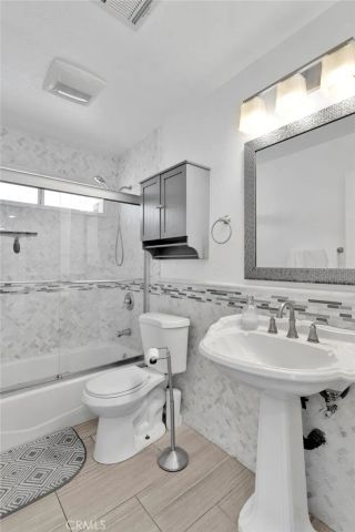 16081 Tude, Apple Valley, CA 92307