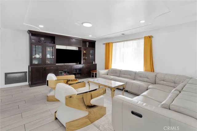 16081 Tude, Apple Valley, CA 92307