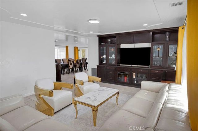 16081 Tude, Apple Valley, CA 92307