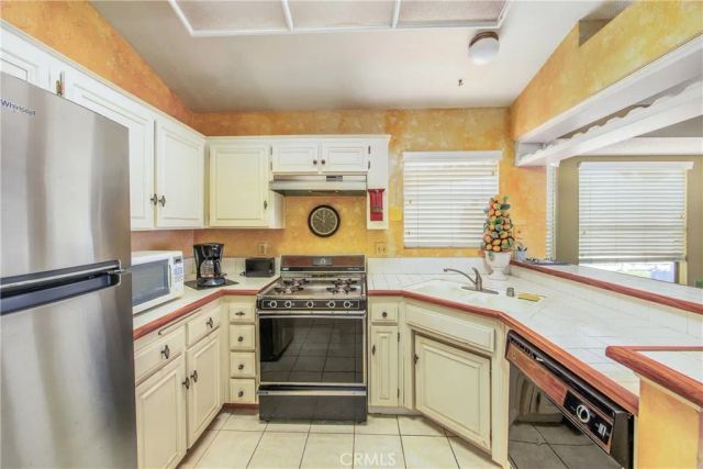 11820 Rustic Place, Fontana, CA 92337