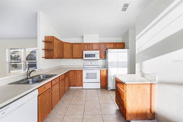 1144 JAYBEE AVENUE, Davenport, FL 33897