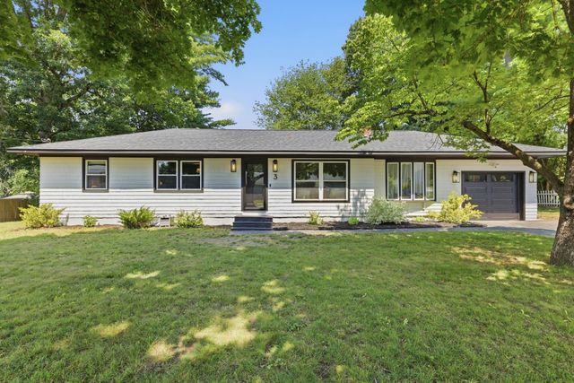 3 Sycamore Street, Hudson, NH 03051