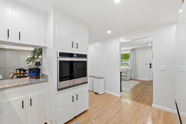 3 Sycamore Street, Hudson, NH 03051
