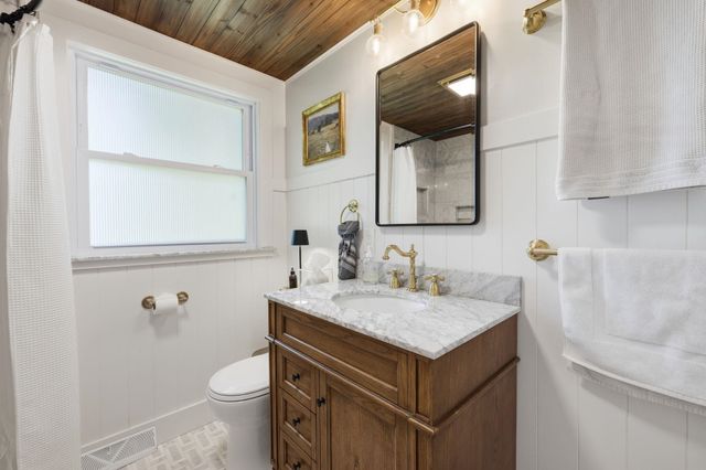 3 Sycamore Street, Hudson, NH 03051