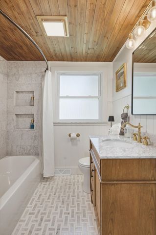 3 Sycamore Street, Hudson, NH 03051