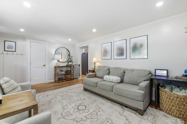 3 Sycamore Street, Hudson, NH 03051