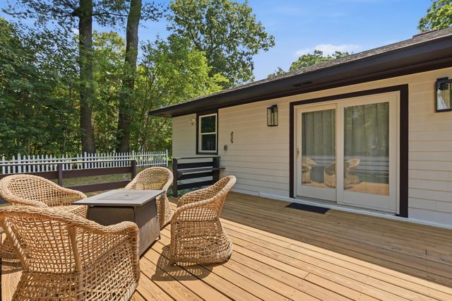 3 Sycamore Street, Hudson, NH 03051