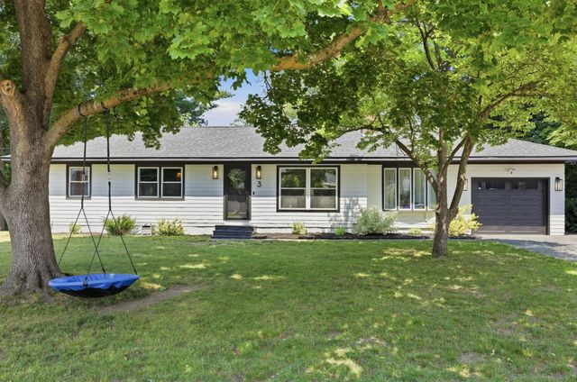 3 Sycamore Street, Hudson, NH 03051