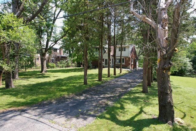 19W720 109th Street, Lemont, IL 60439